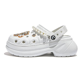 QINGKU Trendy Collection Clogs Women's Feather White