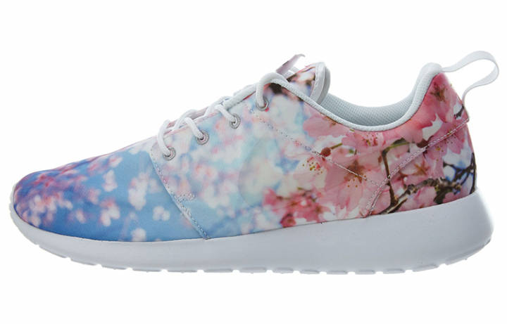Nike Nike Roshe One 'Cherry Blossom' Women's