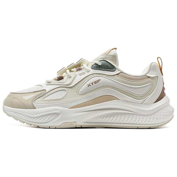 XTEP Slip Resistant Abrasion Resistant Cushioning Low top Casual Shoes Men's Ecru
