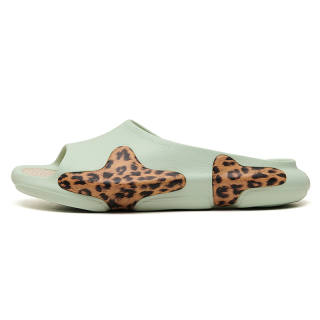 EQLZ EQUALIZER Oasis Quiet Slip Resistant Odor Resistant Cushioning Slide Slippers Unisex Leopard Print