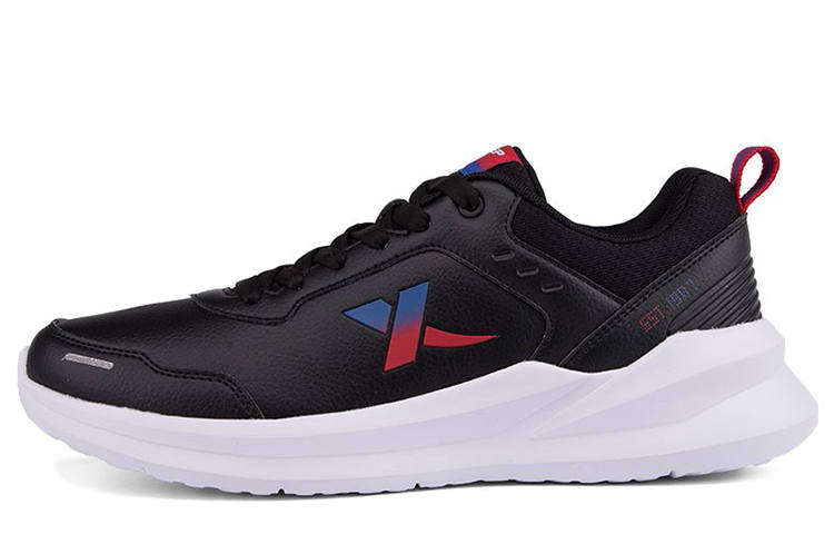 XTEP Slip Resistant Abrasion Resistant Cushioning Low top Casual Shoes Men's Black White