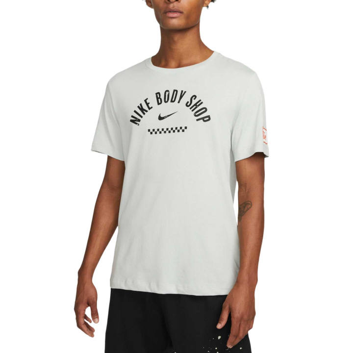 Nike Nike Dri Fit T Shirts Men's Light Silver Crew Neck Moderate