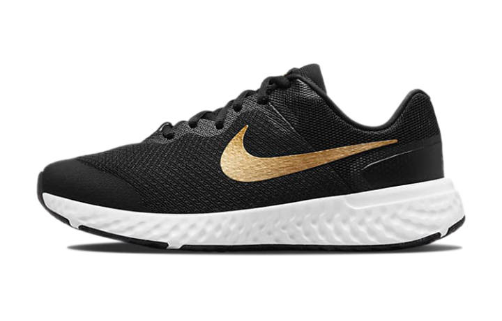 Nike Nike Revolution 6 4E Wide 'Black Metallic Gold' Gs