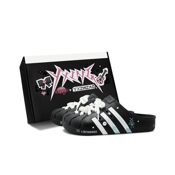 Adidas Adidas Closed Toe Slippers Unisex Black White Blue