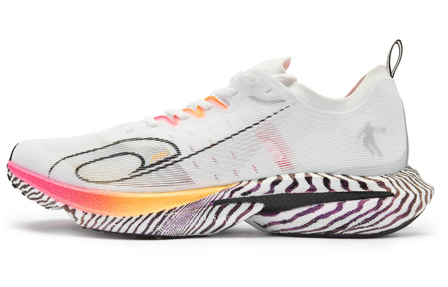 QIAODAN Cushioning Slip Resistant Abrasion Resistant Breathable Rebound Low top Long Distance Running Shoes