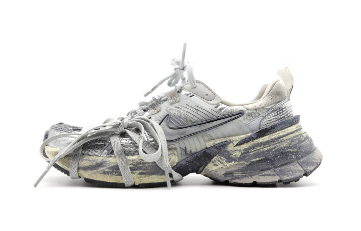 Nike Nike V2K Run Slip Resistant Abrasion Resistant Slip Resistant Abrasion Resistant Low top Running Shoes Men's Gray White