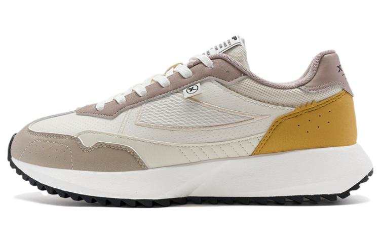 XTEP Shuoying Comfortable Round Toe Slip Resistant Abrasion Resistant Low top Casual Shoes Men's Tea Umber