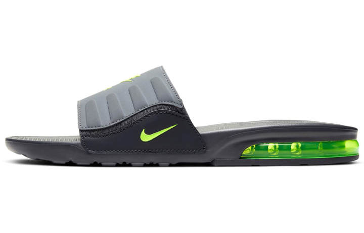 Nike Nike Air Max Camden Dark Volt