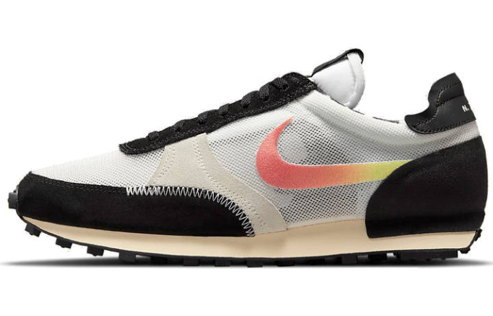 Nike Nike Daybreak Type Fresh