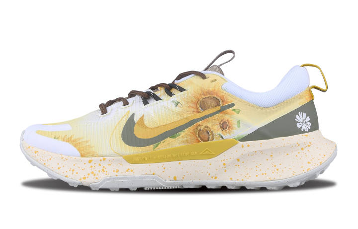 Nike Nike Juniper Trail Low top Casual Running Shoes Men's Yellow White