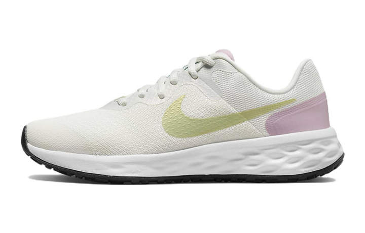 Nike Nike REVOLUTION 6 Breathable Fabric Cushioning Slip Resistant Abrasion Resistant