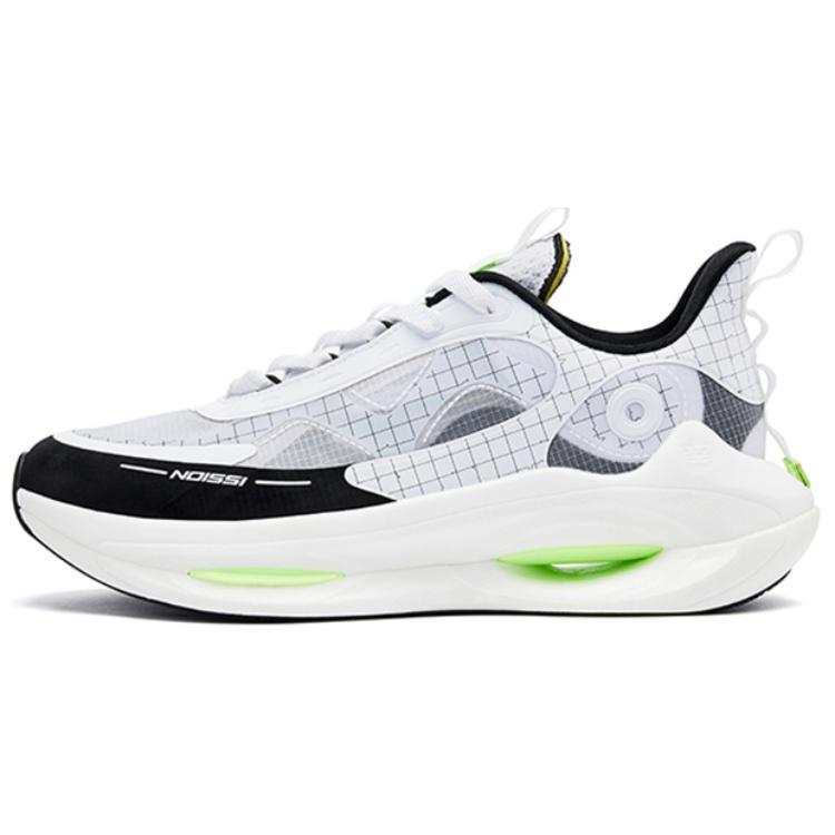 QIAODAN Comfortable Slip Resistant Low top Running Shoes Men's White Black