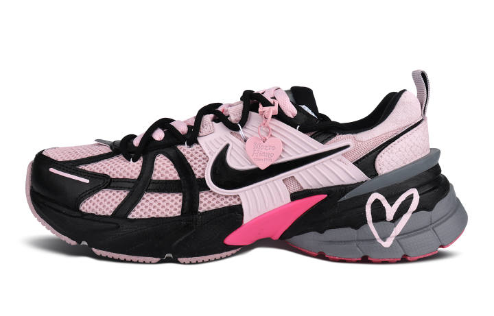 Nike Nike V2K Run Abrasion Resistant Low top Running Shoes Women's Black