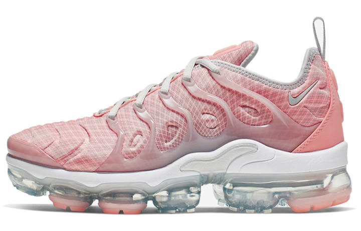 Nike Nike Air VaporMax Plus Bleached Coral Pure Platinum Women's