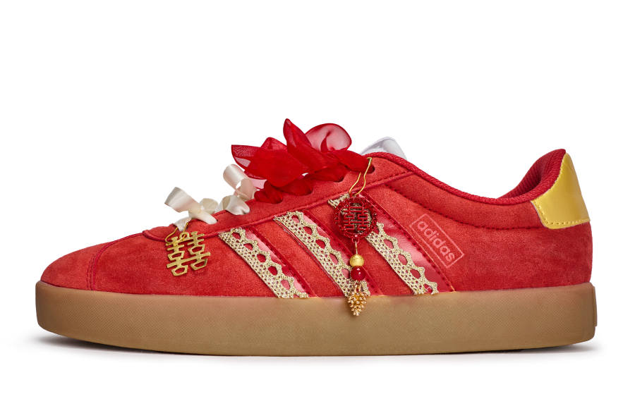 Adidas Adidas VL COURT 3.0 Walking Planet, Bonded Gold Threads Low top German Army Trainers Women's Red Gold