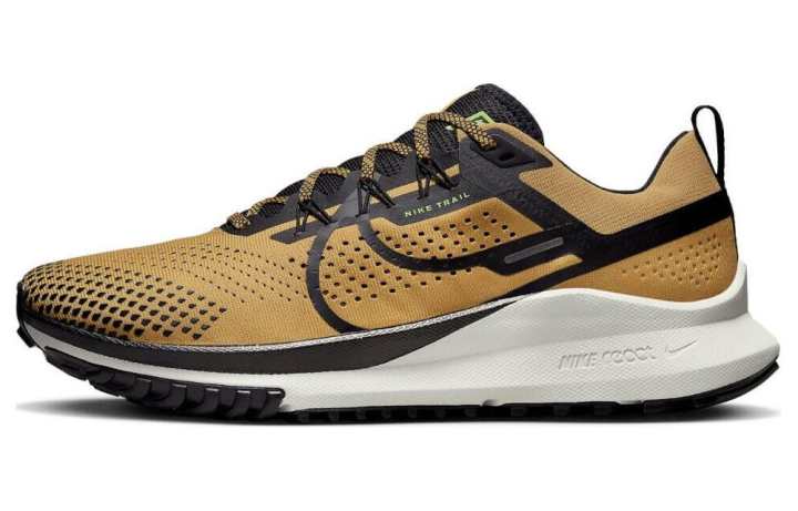 Nike Nike React Pegasus Trail 4 Elemental Gold