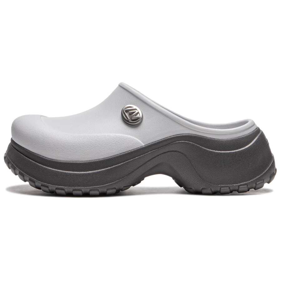 Li-Ning Li Ning Project* Abrasion Resistant Closed Toe Slippers Women's