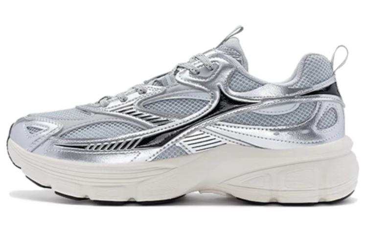 XTEP Cushioning, Wear Resistant Low top Running Shoes Women's Silver Gray
