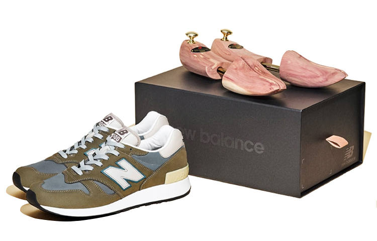 New Balance New Balance NB 130 Low top Casual Running Shoes Unisex Brown Blue
