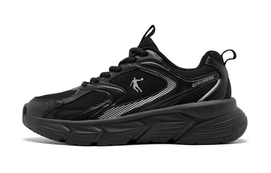 QIAODAN Cushioning Slip Resistant Abrasion Resistant Low top Casual Running Shoes Women's Black