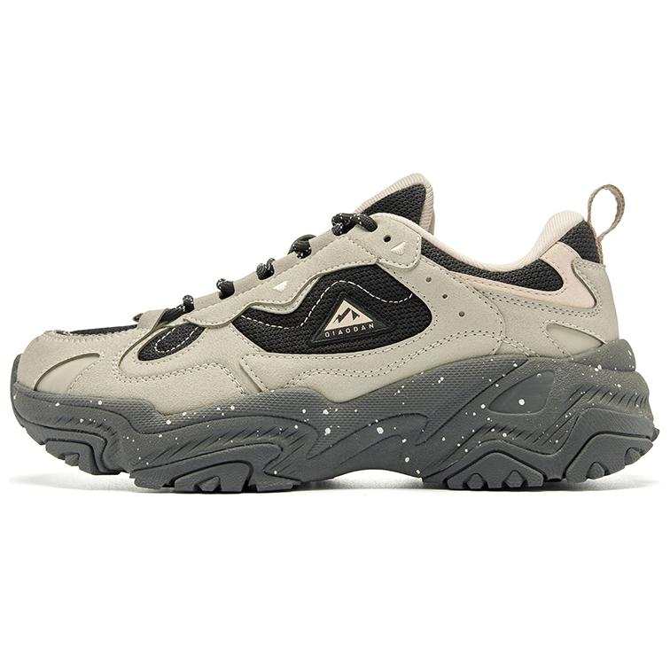 QIAODAN Cushioning Slip Resistant Abrasion Resistant Low top Trail Running Sprint Running Shoes Women's Beige Black
