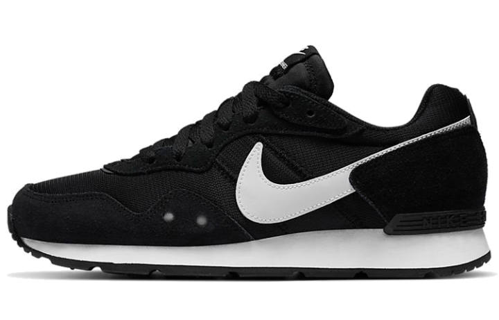 Nike Nike Venture Runner 'Black White' Women's