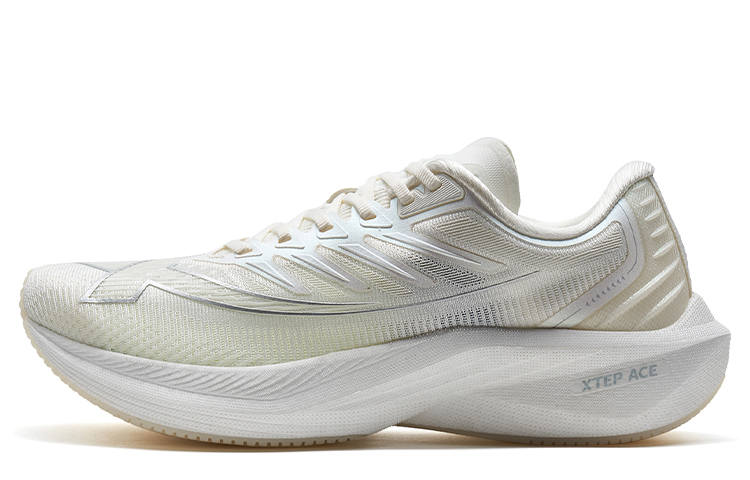 XTEP Slip Resistant Abrasion Resistant Low top Rebound Cushioning Technology Training Running Shoes Men's Sail White