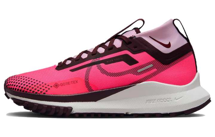 Nike Nike React Pegasus Trail 4 Gore Tex Hyper Pink Team Red Pink Foam Burgundy Crush Women's