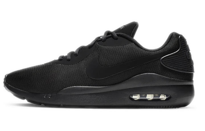 Nike Nike Air Max Oketo Triple Black
