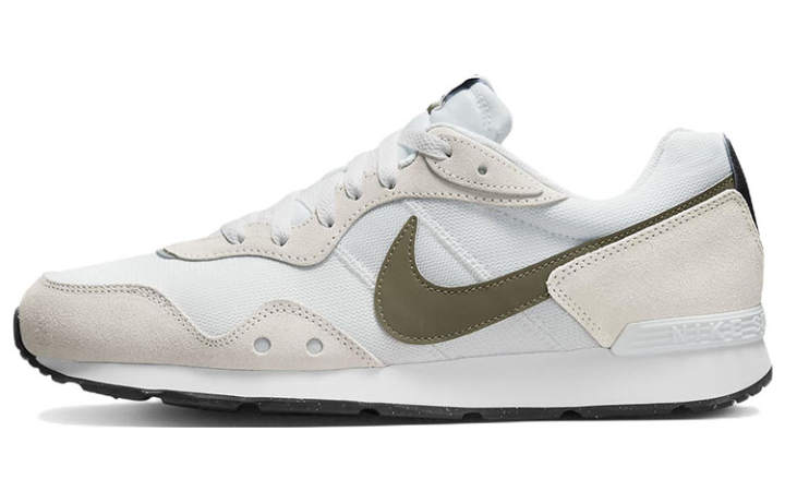Nike Nike Venture Runner 'White Medium Olive'