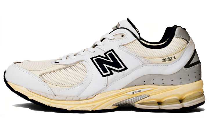 New Balance 2002R thisisneverthat x 2002R New Balance 'White'