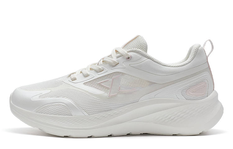 XTEP Slip Resistant, Abrasion Resistant, Breathable Low top Running Shoes Women's White