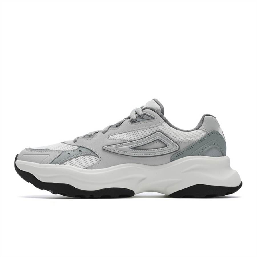 FILA Tracer Low top Running Shoes Men's Gray