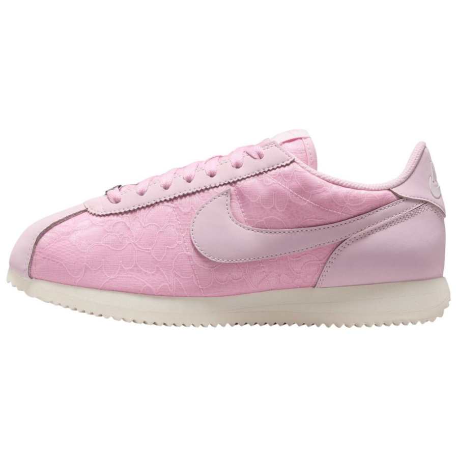 Nike Nike Cortez Comfortable Low top Casual Running Shoes Women's Pink