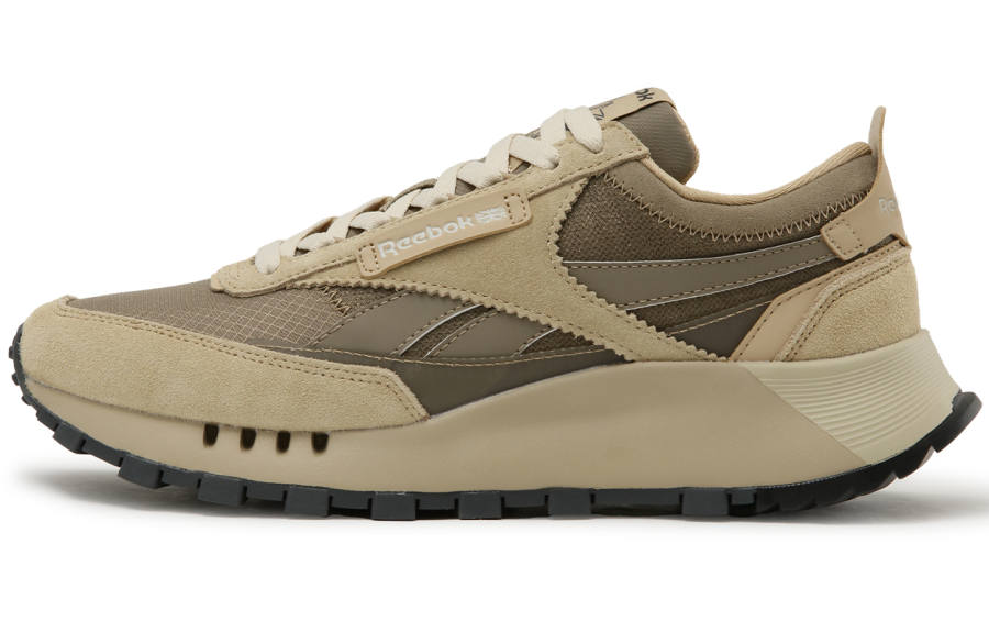 Reebok CL LEGACY W+ Abrasion Resistant Height Increasing Abrasion Resistant Height Increasing Low top Running Shoes