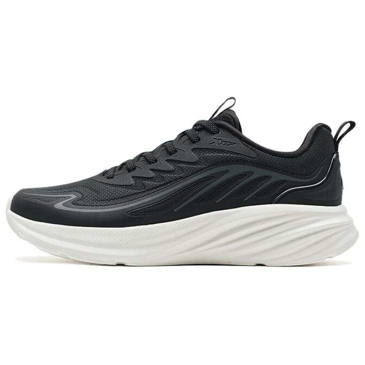 XTEP Minimalist Fashion Cushioning Coverage Lightweight Low top Casual Running Shoes Women's Black