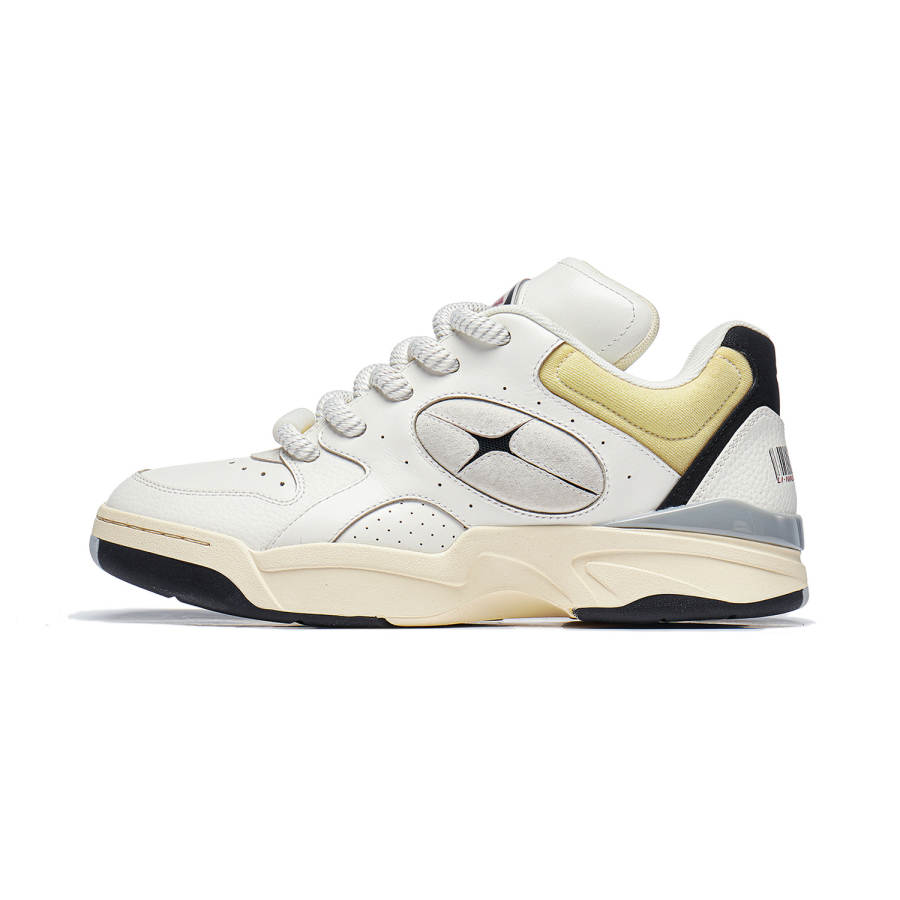 Li-Ning Li Ning Shooting Star Comfortable Low top Running Shoes Unisex Ecru