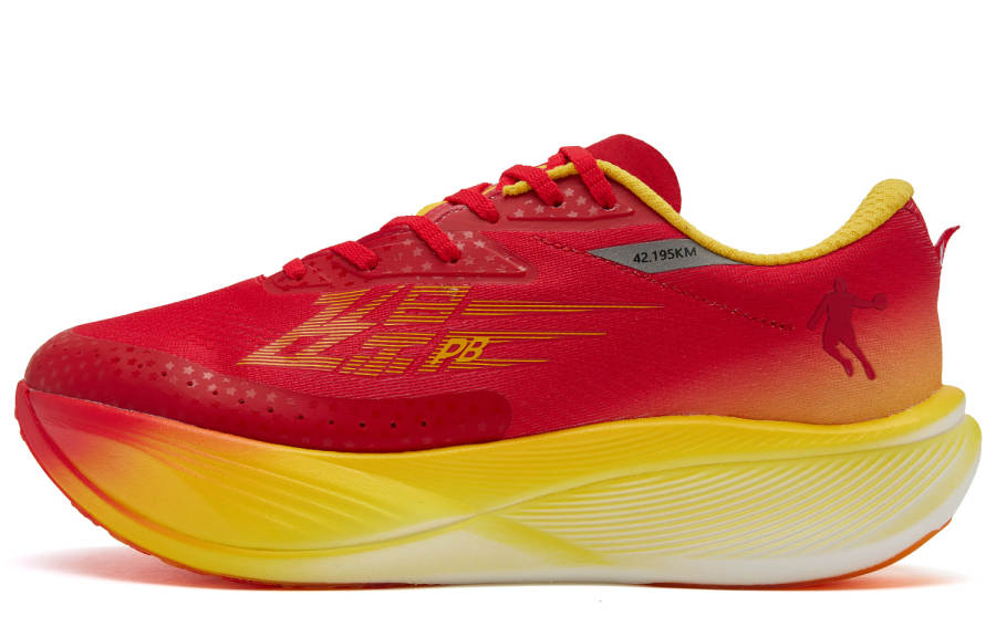 QIAODAN F\PB3.0 Abrasion Resistant Low top Marathon Running Shoes Men's Tomato Red Glaze Yellow Fall Winter Edition