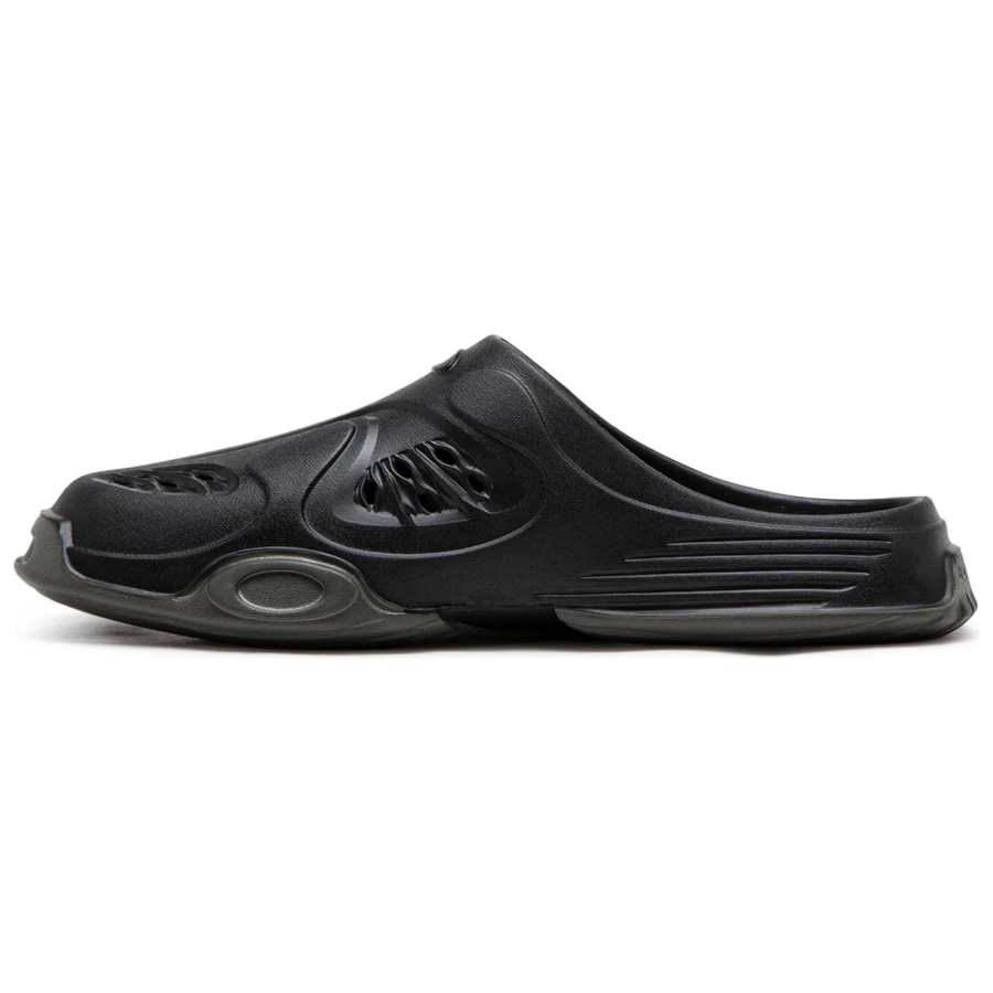 Oakley Factory Team Slip Resistant Slip Resistant Closed Toe Slippers Men's Black