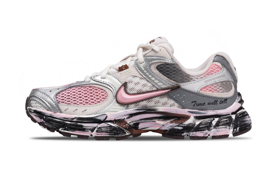 Nike Nike V5 RNR Abrasion Resistant Abrasion Resistant Low top Running Shoes Women's Pink