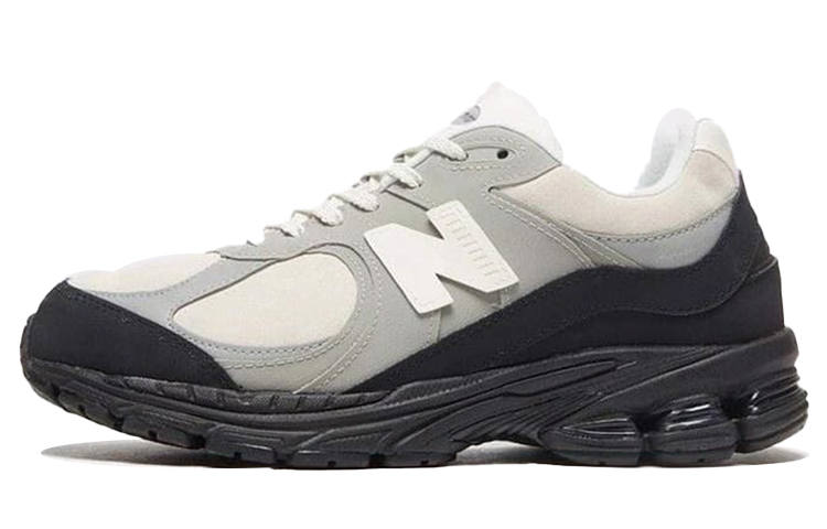 New Balance The Basement x New Balance NB 2002R Low top Marathon Running Shoes Men's White