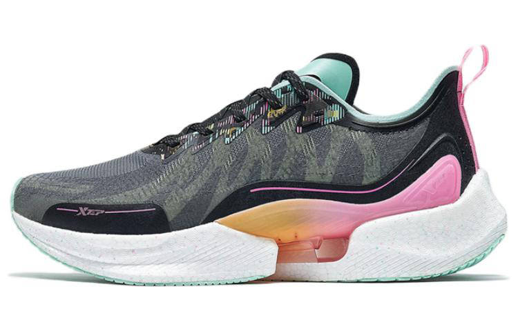 XTEP Light Pro Rebound Cushioning Breathable Running Shoes Women's Black Green