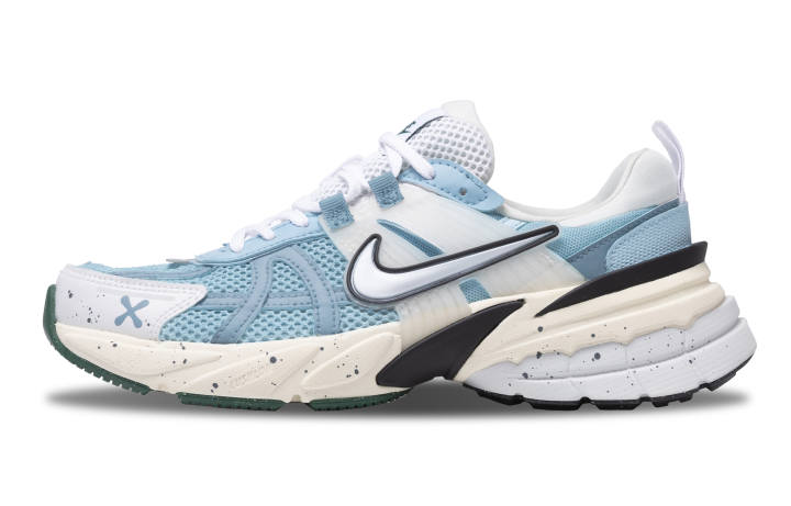 Nike Nike V2K Run Fabric Cushioning, Wear Resistant Low top Running Shoes Women's Blue Green