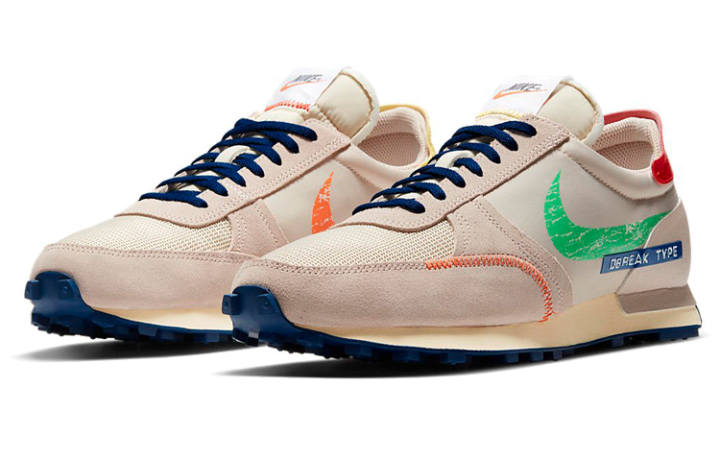Nike Nike Daybreak Type Label Maker Oatmeal