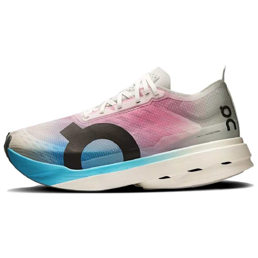 On Cloudboom Strike Wmns On 'White Horizon' Women's