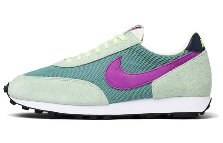 Nike Nike Daybreak Silver Pine Hyper Violet
