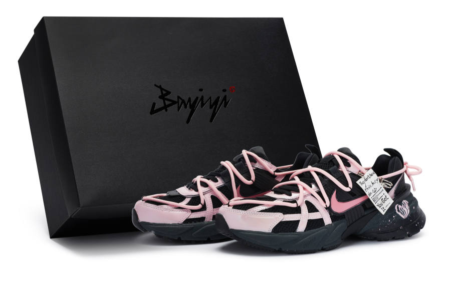 Nike Nike V2K Run Cushioning Abrasion Resistant Cushioning, Wear Resistant Low top Running Shoes Unisex Black Pink