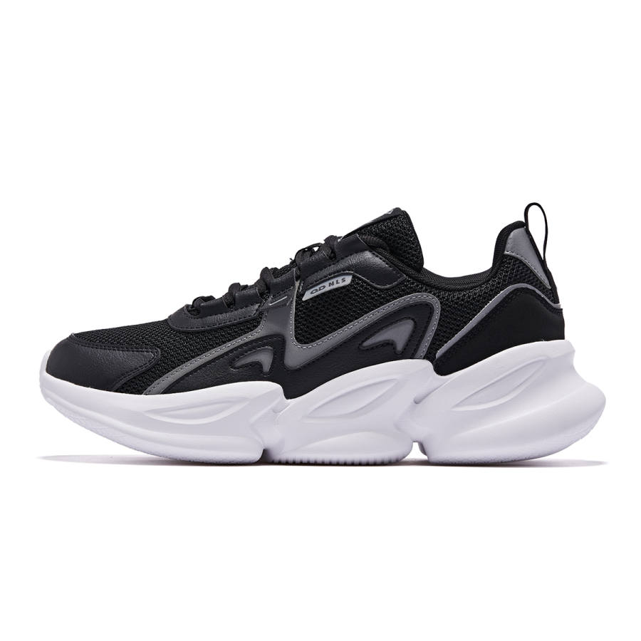 QIAODAN Slip Resistant Abrasion Resistant Slip Resistant Abrasion Resistant Low top Casual Shoes Men's Black White