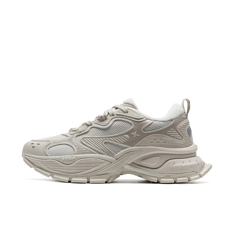 XTEP Height Increasing Thermal Height Increasing Thermal Low top Casual Shoes Men's White Brown