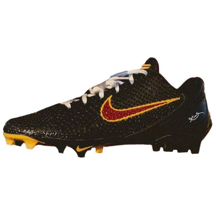 Nike Nike Zoom Kobe 6 Slip Resistant Abrasion Resistant Soccer Shoes Unisex Black Red Yellow